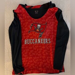 * Never worn * Buccaneers Women’s Sleepwear Hoodie